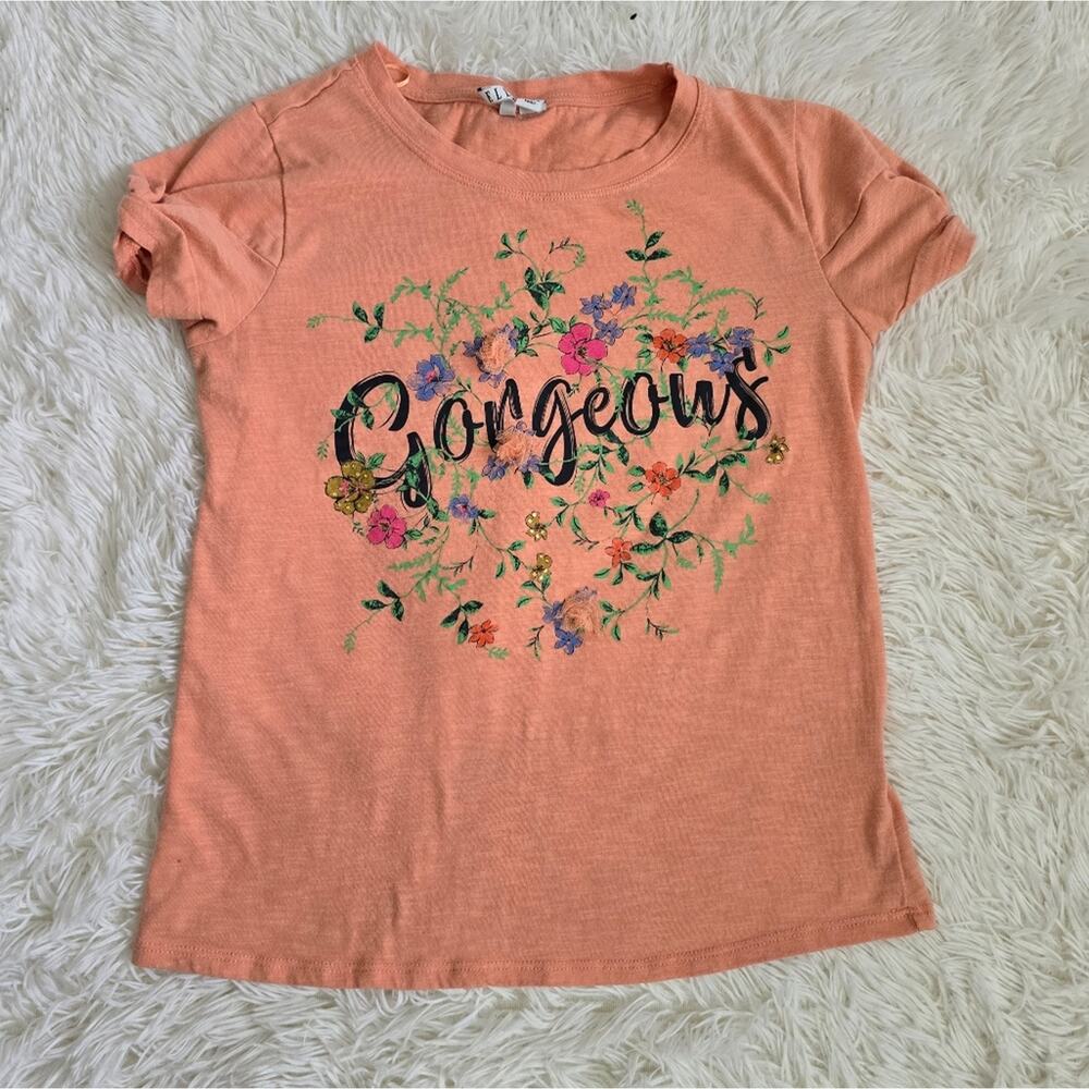 Elle Peach‎ Floral GORGEOUS Cottagecore Graphic Tee Size Small